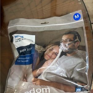 Philips Respironics Amara View Mask - White and Gray